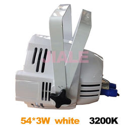 暖かく白い導かれた標準は導かれた標準 64 の段階ライト 3200k 54pcs 3w をつけることができます
