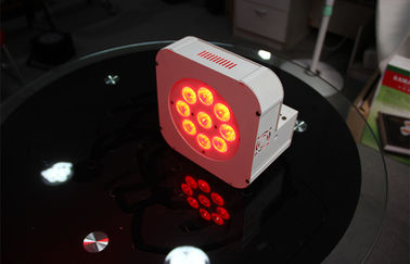 電池式の 12 x 15w RGBWA 無線 LED の標準は軽い高い発電 LED の平らな標準を缶詰にします